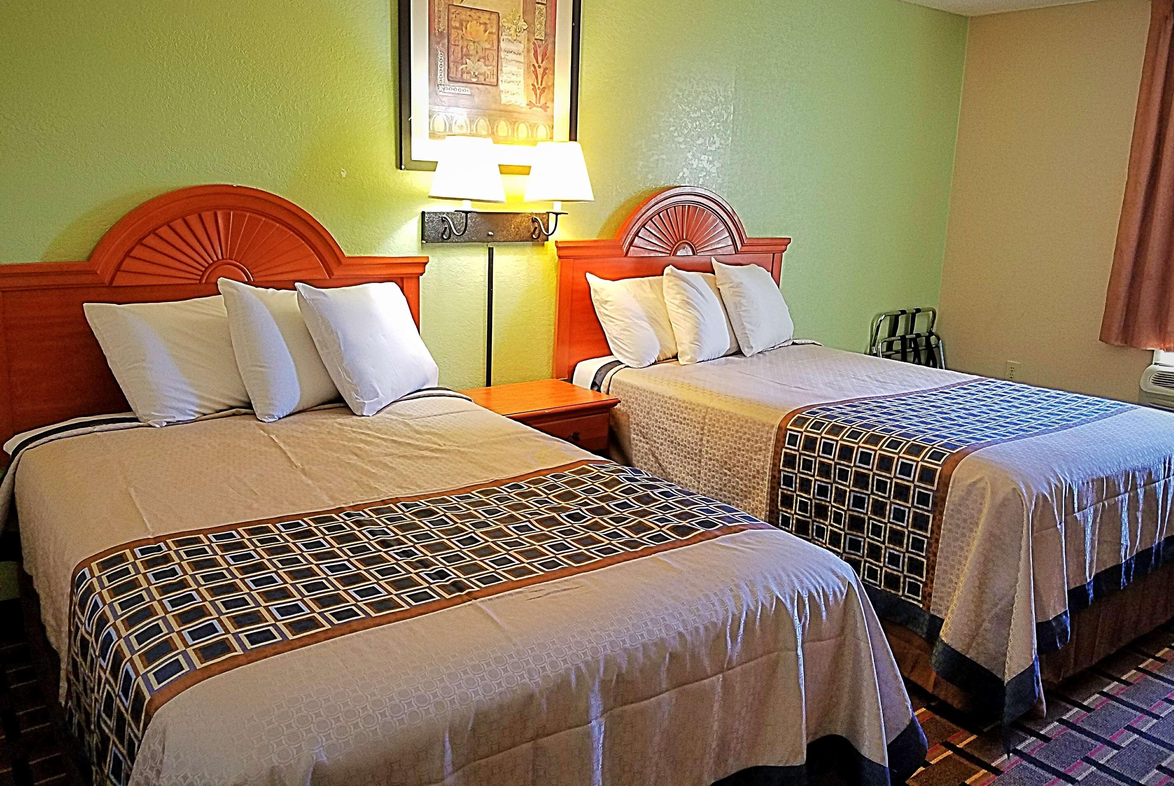 Red Roof Inn Richmond, Va - W Broad St Henrico Dış mekan fotoğraf