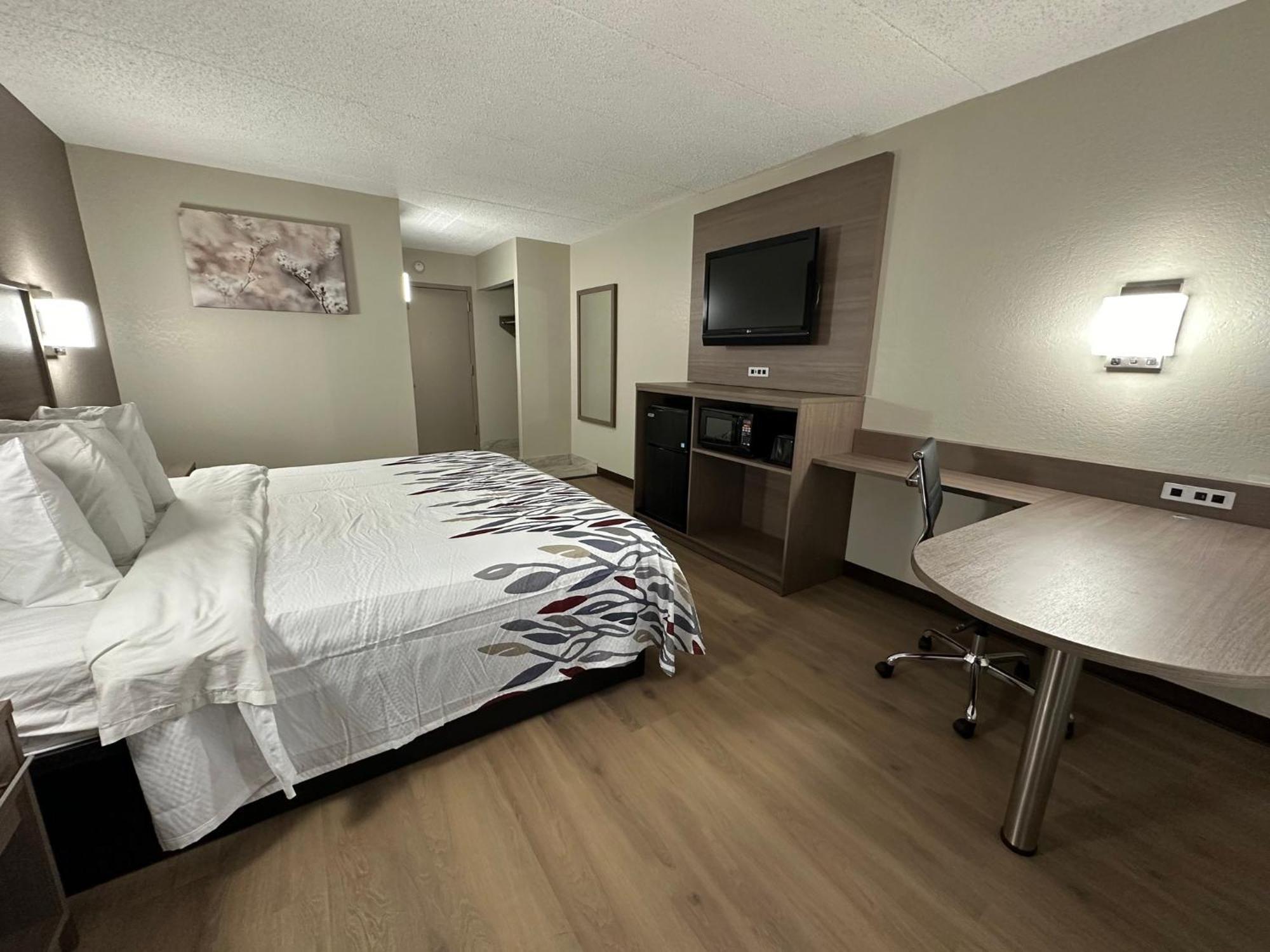 Red Roof Inn Richmond, Va - W Broad St Henrico Dış mekan fotoğraf
