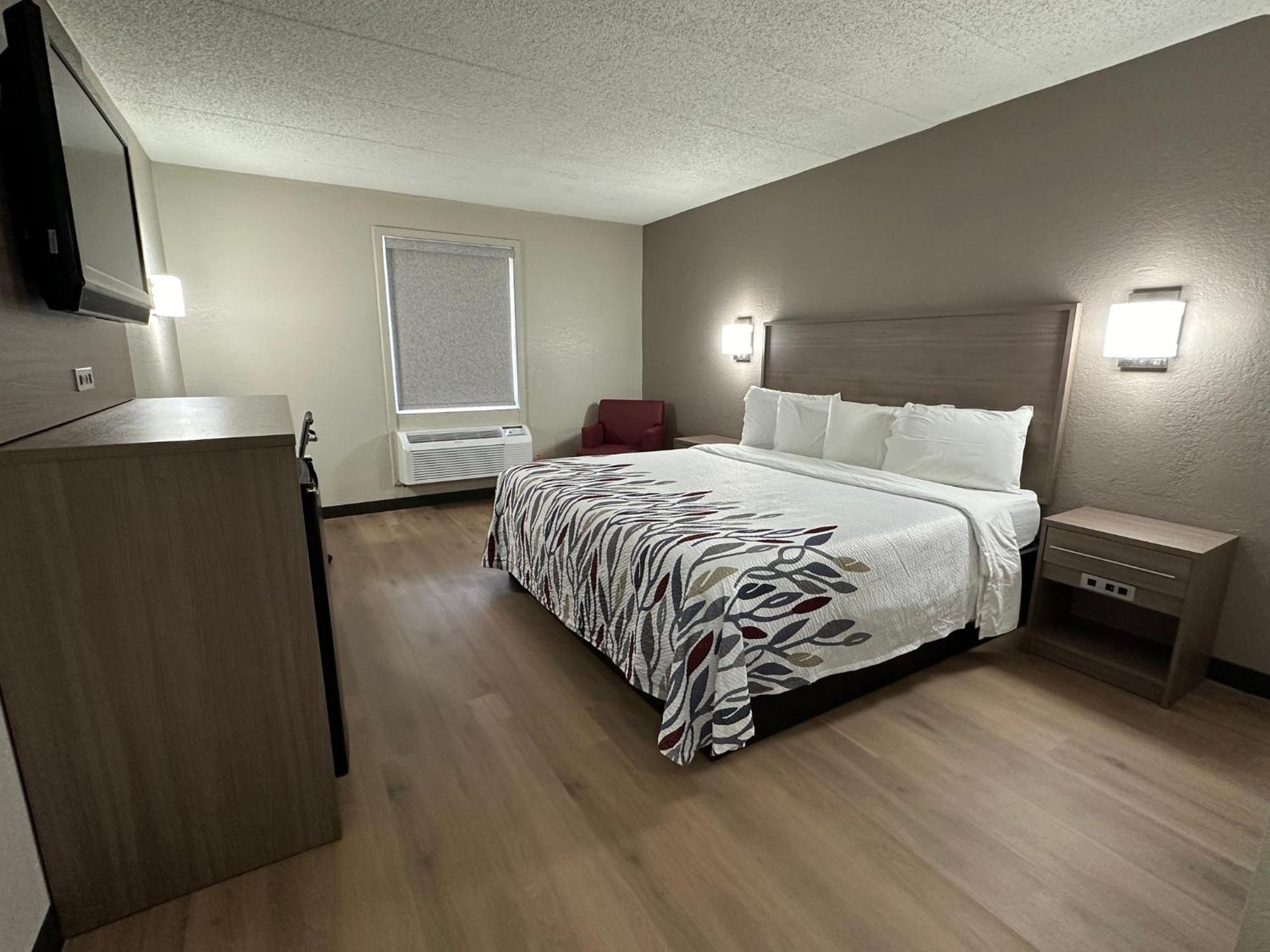 Red Roof Inn Richmond, Va - W Broad St Henrico Dış mekan fotoğraf