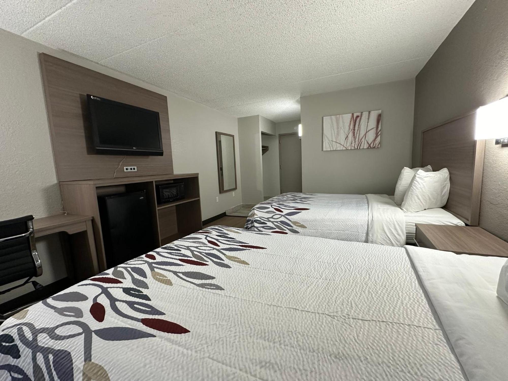 Red Roof Inn Richmond, Va - W Broad St Henrico Dış mekan fotoğraf