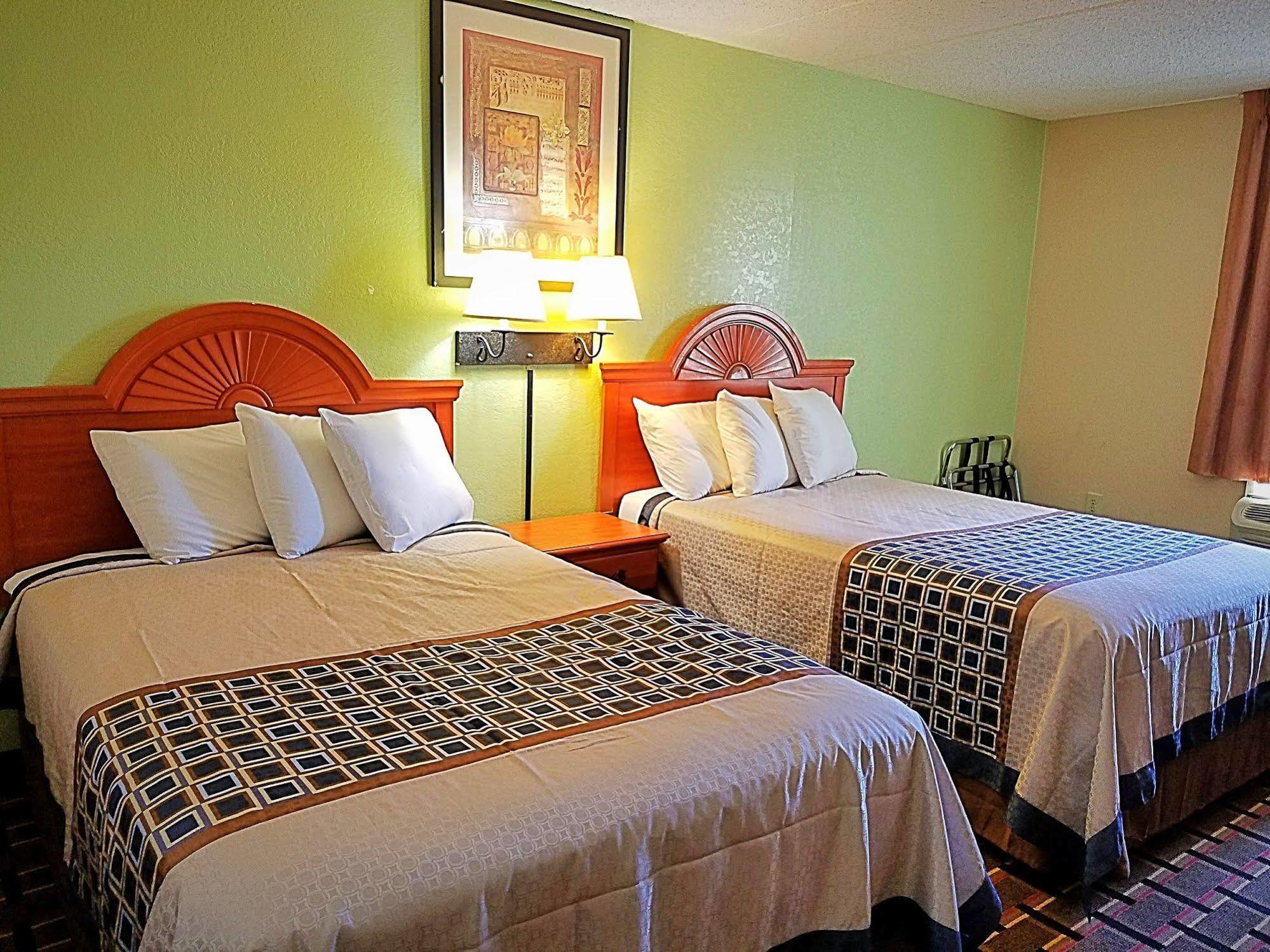 Red Roof Inn Richmond, Va - W Broad St Henrico Dış mekan fotoğraf